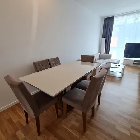Two Storey Beautiful Location In Apartamento *
