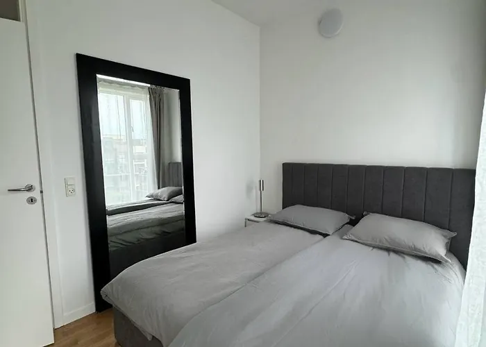 Two Storey Beautiful Location In Apartament *